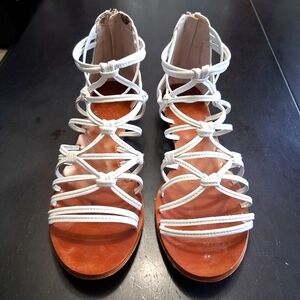 Vince Camuto Gladiator White Leather Sandal   Size 8.5